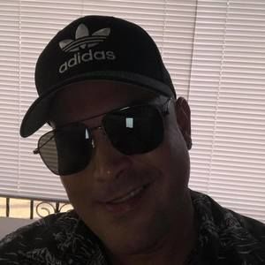 Meet your Posher, Beau